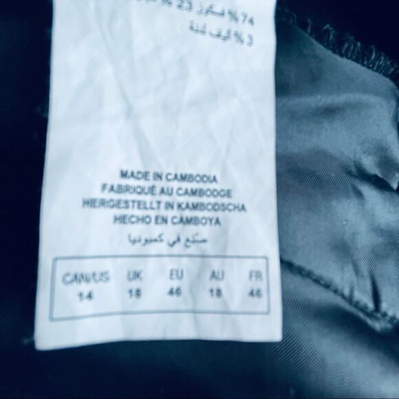 Michel Studio Alexa Black Pull on Pants Size 14 with 2 Zippered Pockets - Picture 3 of 4